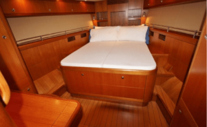 53-506-interior-Owner-cabin-1.png