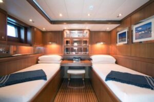 21-Guest-Cabin-Twin-2