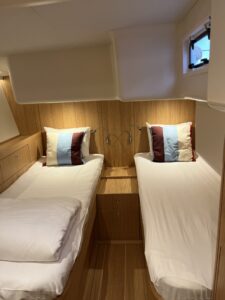 55-210 May interior 14