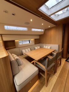55-210_May_interior_2_2400px